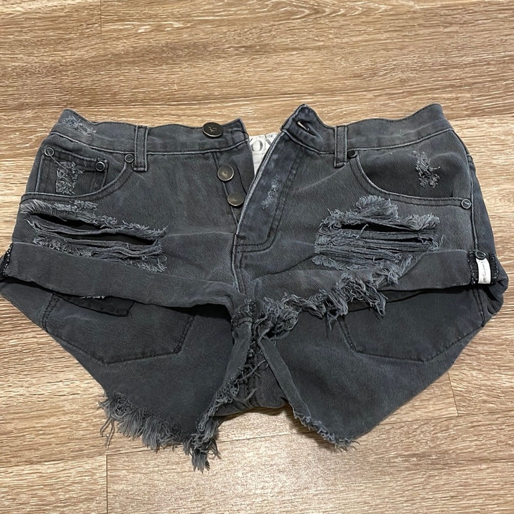 One teaspoon shorts size 26